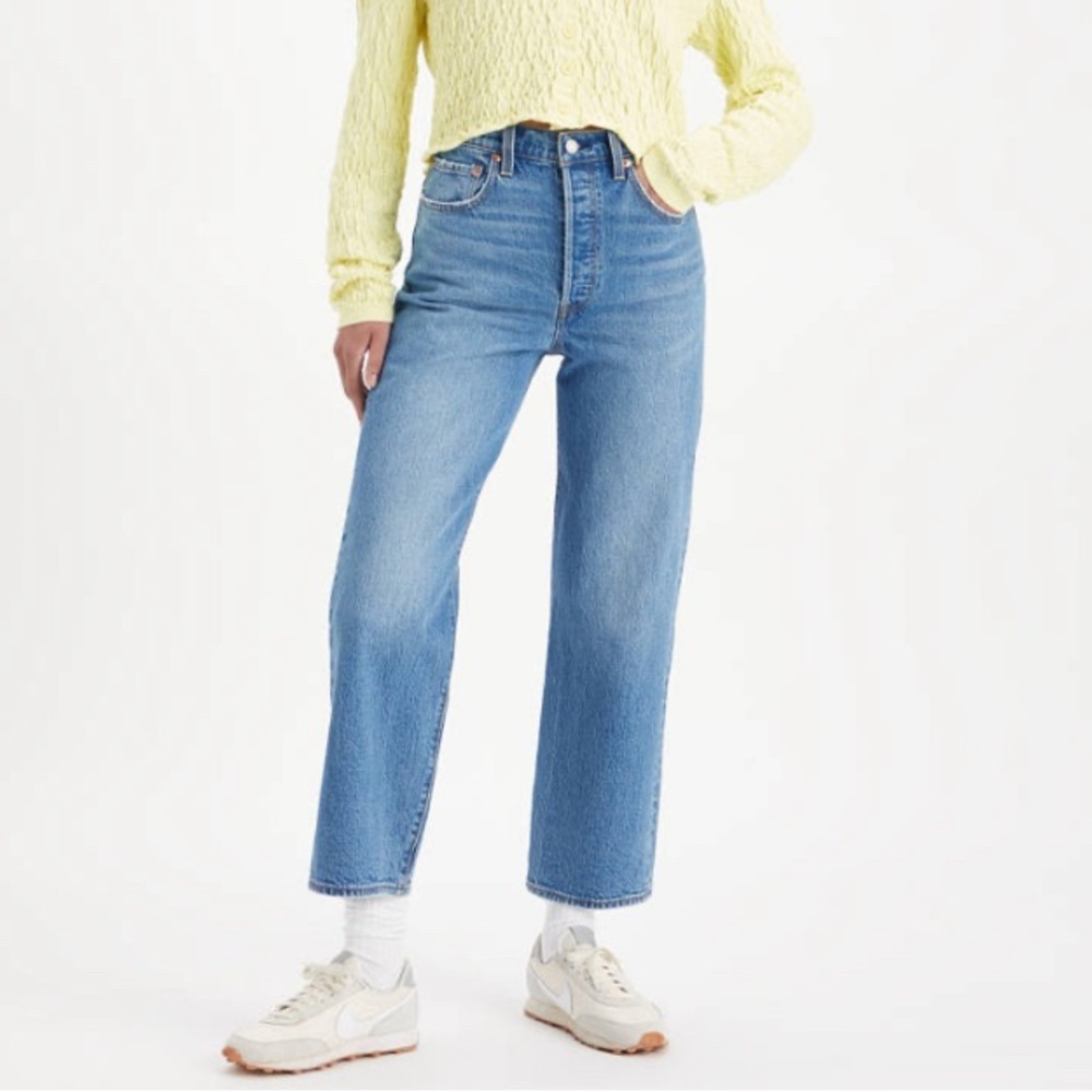 Levi’s Ribcage Straight Leg Jeans 29”